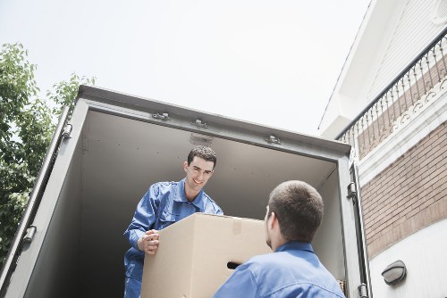 Packing materials and moving boxes suitable for homes and businesses in Croydon